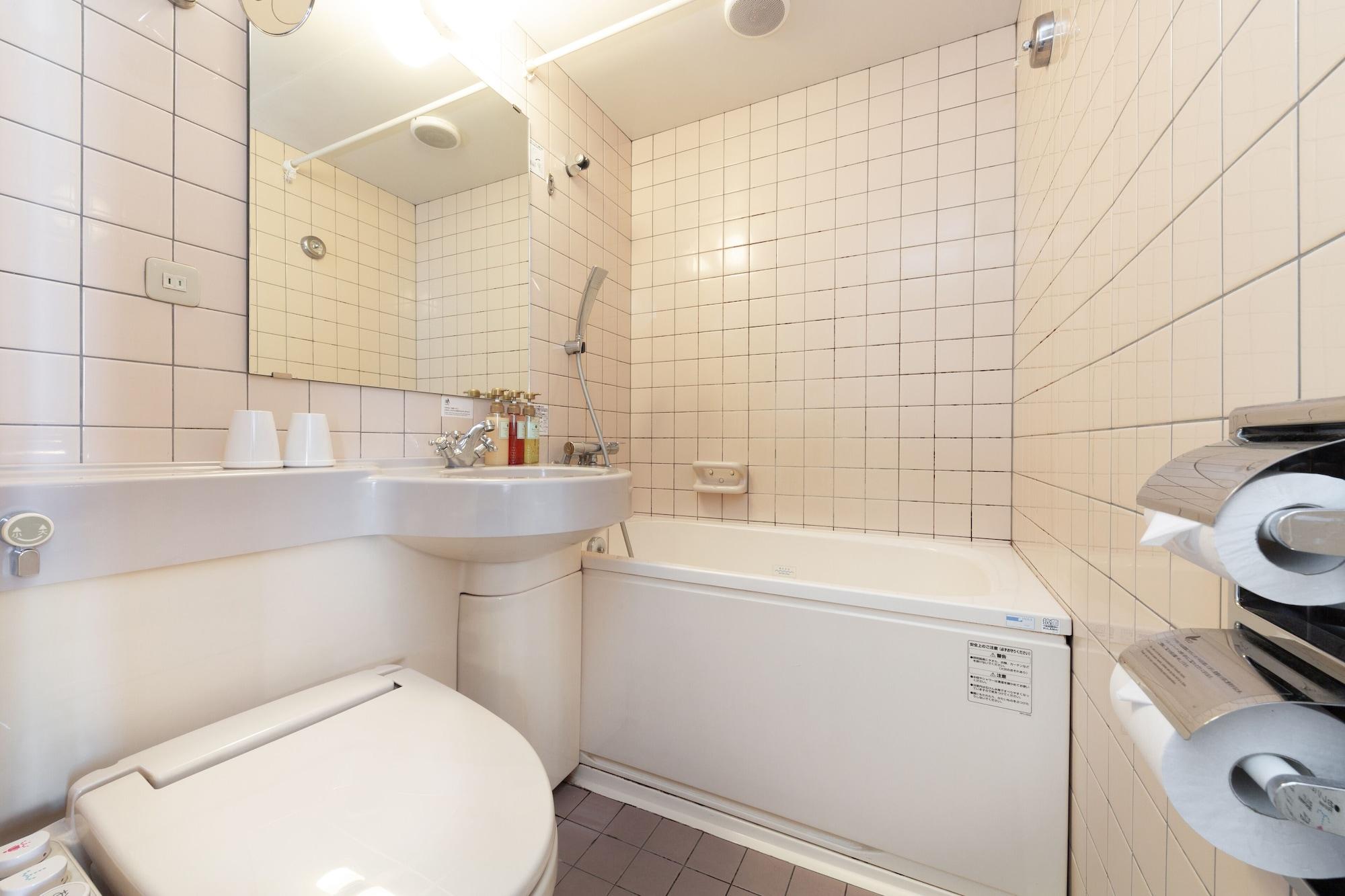 Plaza Premier Hotel 3*